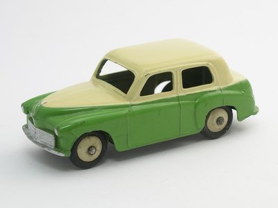 Dinky Toys no.154_1.JPG