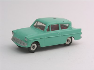 Dinky Toys no.155_3.JPG