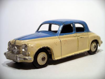 Dinky Toys no.156_1.JPG