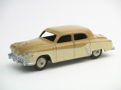 Dinky Toys no.172_1.JPG