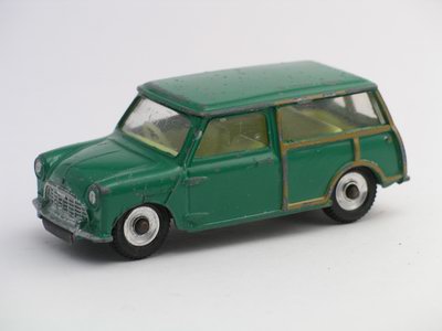 Dinky Toys no.197.JPG