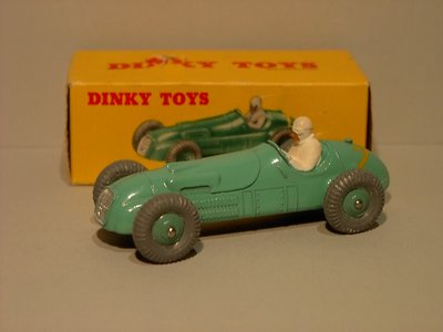 Dinky Toys no.235.JPG