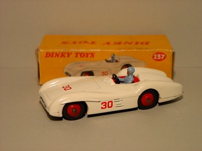 Dinky Toys no.237.JPG