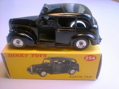 Dinky Toys no.254_1.JPG