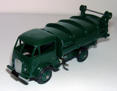 Dinky Toys no.25V_1.JPG