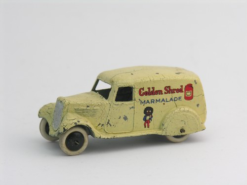 Dinky Toys no.28A_4.JPG