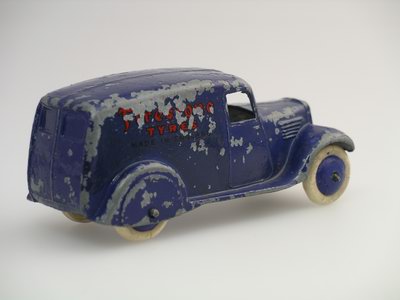 Dinky Toys no.28E_1.JPG