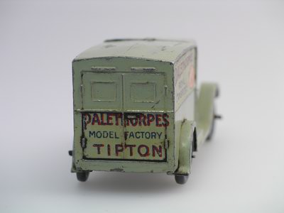 Dinky Toys no.28F_11.JPG