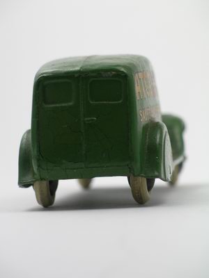 Dinky Toys no.28N_3.JPG