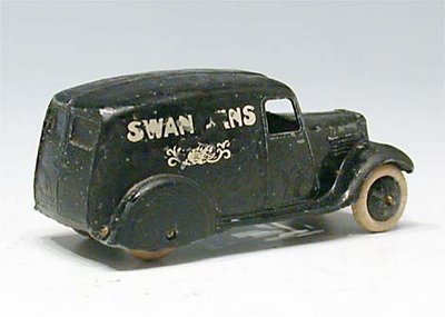 Dinky Toys no.28R_1.JPG