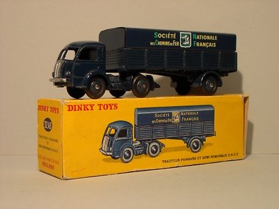 Dinky Toys no.32AB.JPG