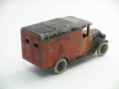 Dinky Toys no.34B_1a.JPG