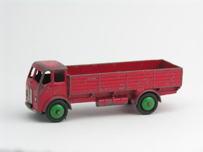 Dinky Toys no.420.JPG