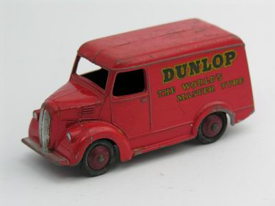 Dinky Toys no.451_3.JPG