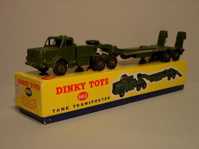 Dinky Toys no.660.JPG