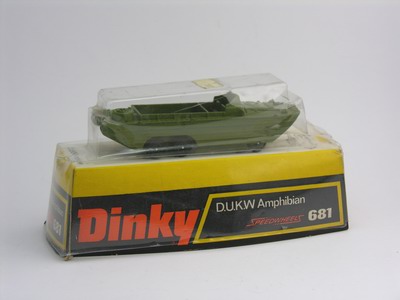 Dinky Toys no.681_2.JPG