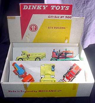 Dinky Toys no.900.JPG