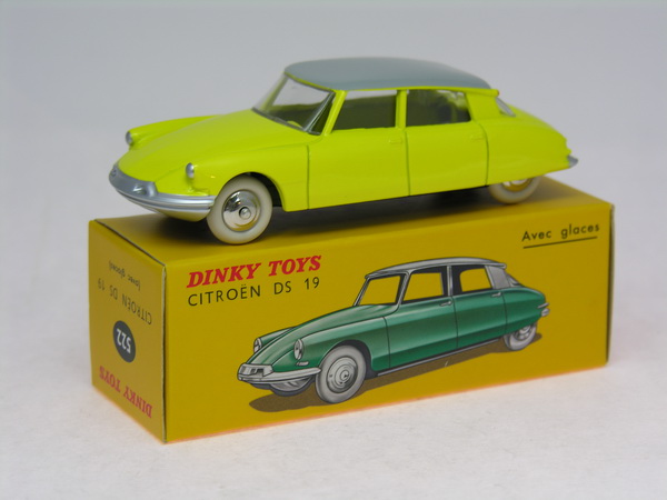 Dinky Toys no.atlas_522.jpg